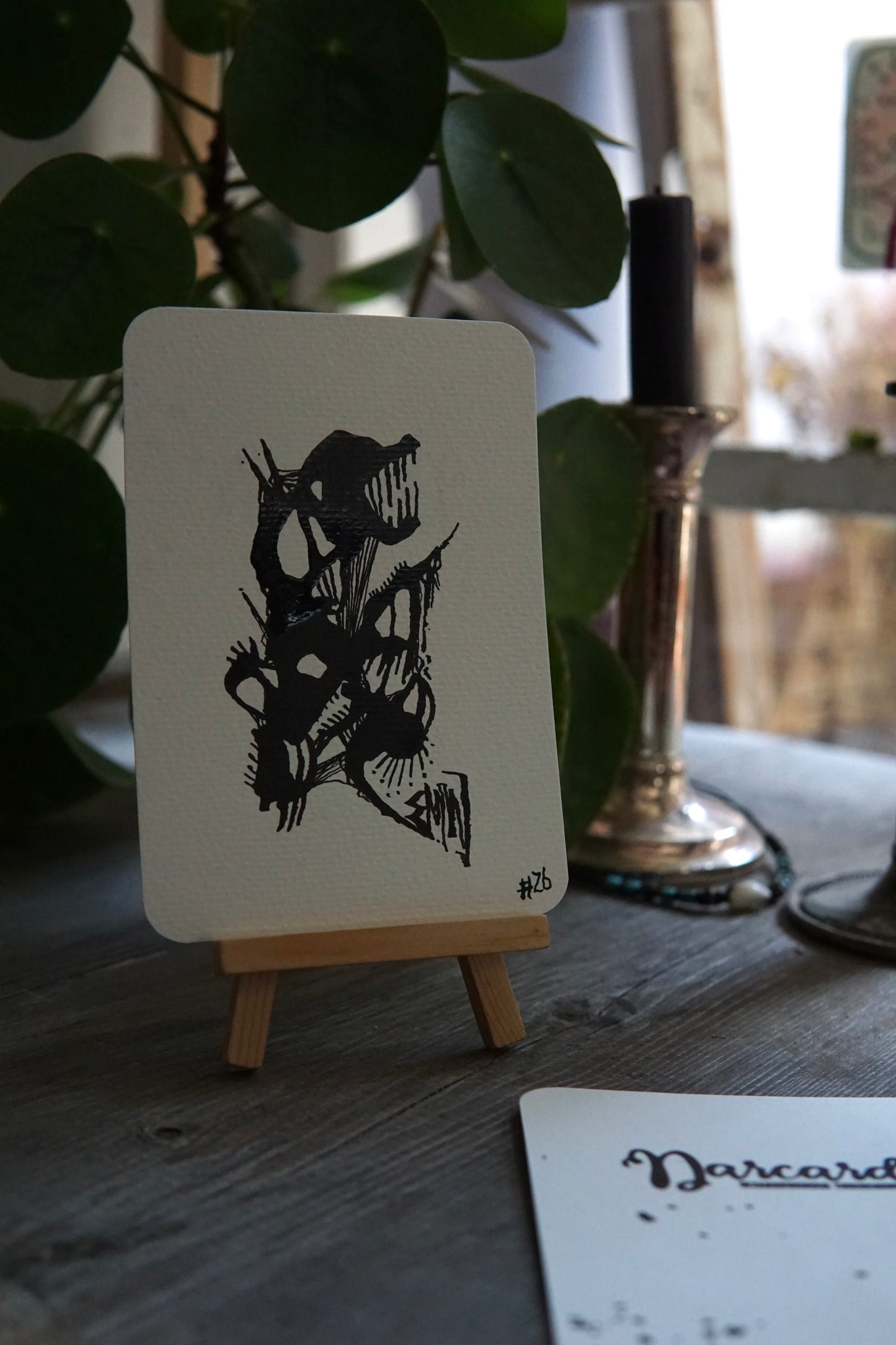 DARCARDS #26 - Gezahnstocherte Tuschekunst - Sammelkarten - Monster Totenkopf Geist Kunst