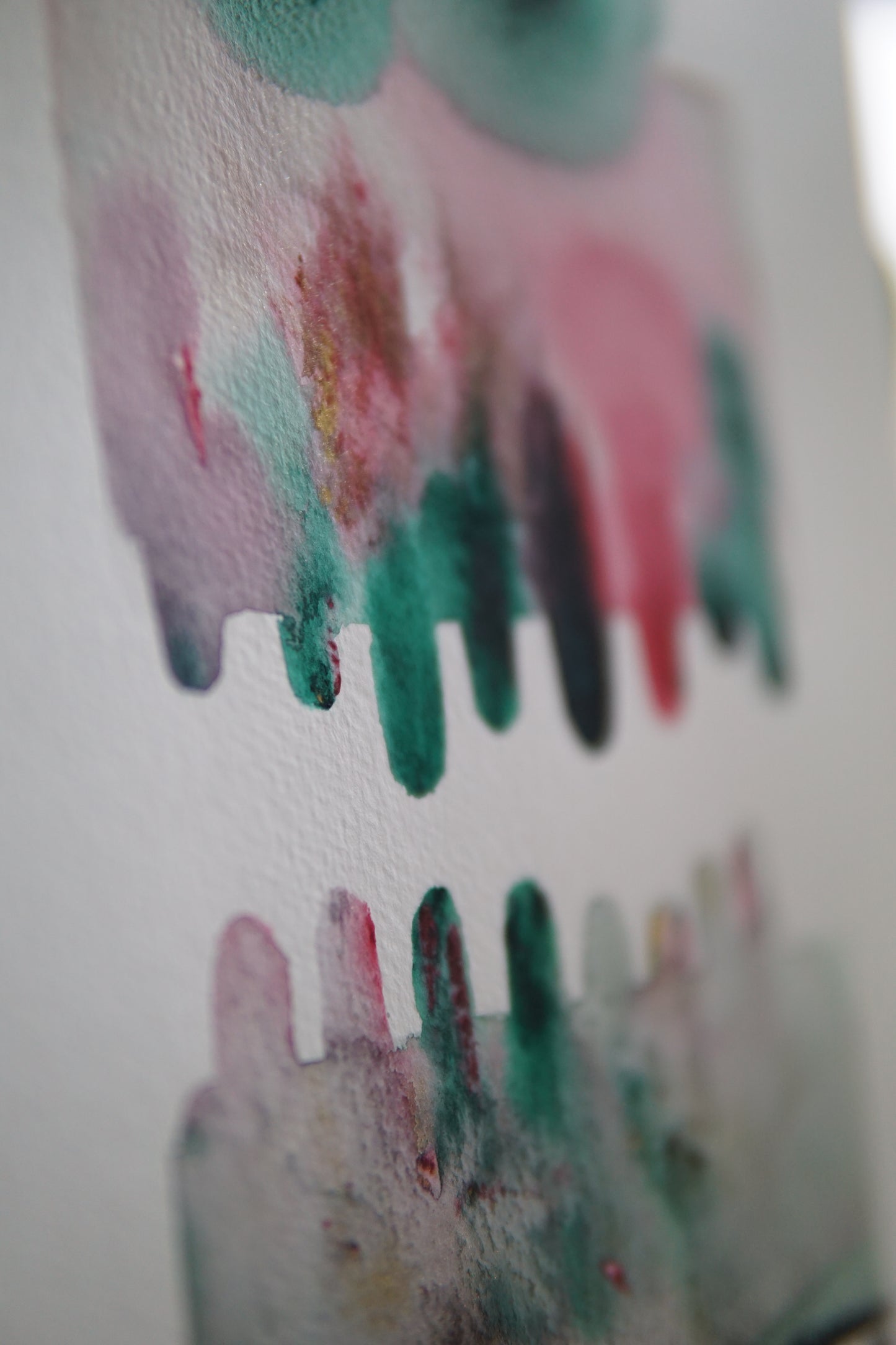 🤖💀🎨#293 "Chromalume: The Radiant Spectrum Creature" Aquarell Monster Kunst